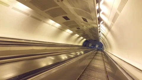 Going down the empty escalators in a subway Stock Footage 91656622