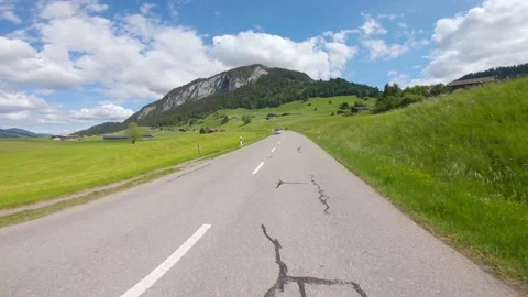 Going up! 動画素材 131068408