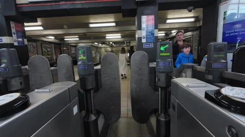 Going into the London Underground. Video stock 271720272