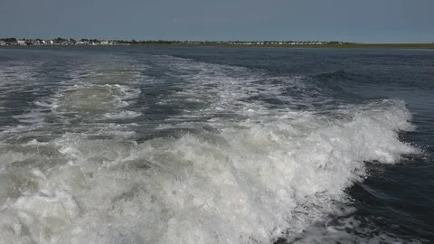 Going to the sea on a boat 库存影片 90956549
