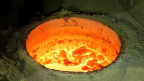 Gold burns in the oven Stock Footage 77952049