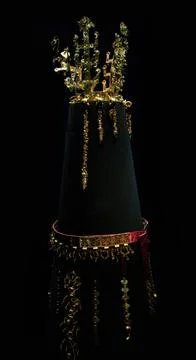  The Gold crown of Silla from Hwangnamdaechong, housed in the National Mus... Stock Photos