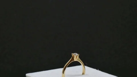 Gold diamond ring Video stock 124697823