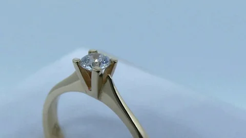Gold diamond ring Video stock 124697852
