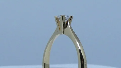 Gold diamond ring Video stock 124697875