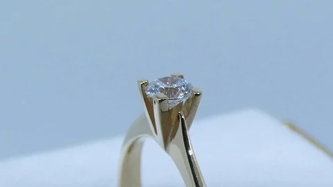 Gold diamond ring Video stock 124697876