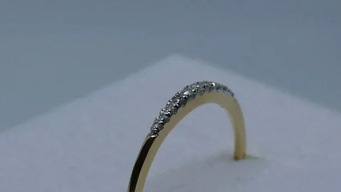 Gold diamond ring Video stock 124697896
