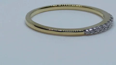 Gold diamond ring Video stock 124697911