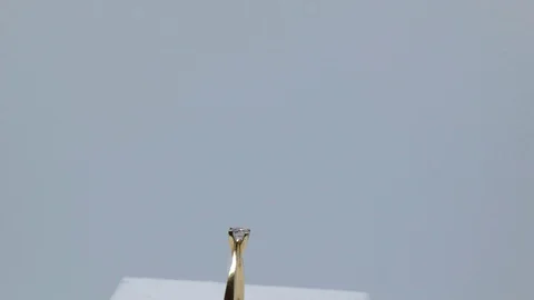 Gold diamond ring Video stock 124697918