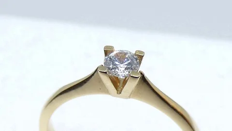 Gold diamond ring Video stock 124697956