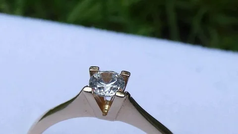 Gold diamond ring Video stock 124698000