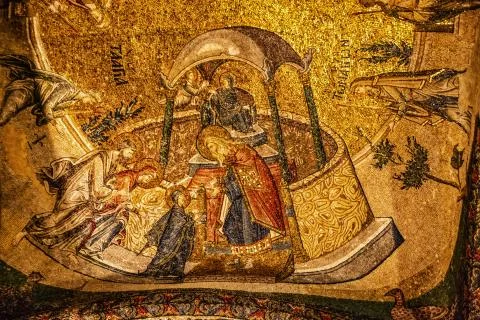 Gold leaf mural on the ceiling of Chora Catholic church Foto stock