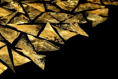 Gold metallic geometric triangle paint background 库存插图