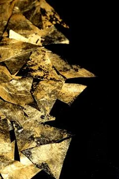 Gold metallic geometric triangle paint background 库存插图