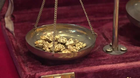 GOLD NUGGETS IN SCALE Stock Footage 40386727