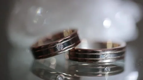Gold rings Stock Footage 47976310