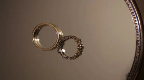 Gold wedding rings Stock Footage 46475477