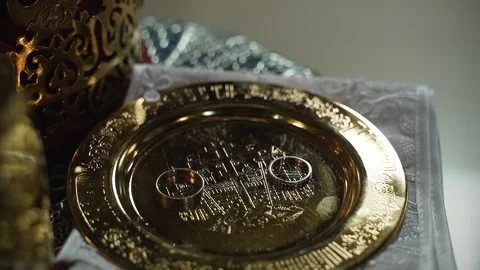 Gold wedding rings Stock Footage 148074844