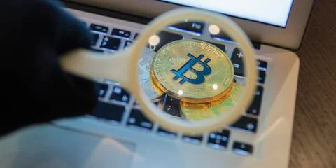 Golden bitcoin on Foto stock