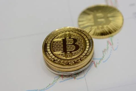 Golden bitcoin on Foto stock