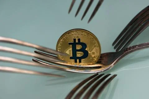 Golden bitcoin on Foto stock