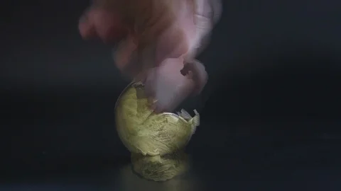Golden Bitcoin is spinning until it stops and falls. Video stock 87179465