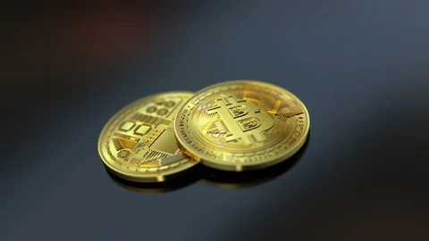 Golden Bitcoins. Stockbeeldmateriaal 100618116