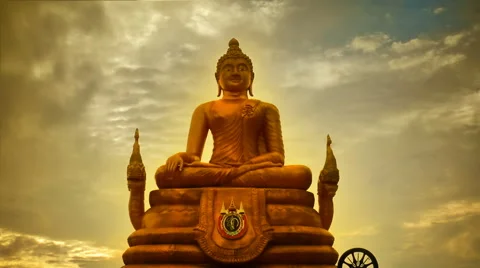 Golden Buddha statue Video stock 52922503
