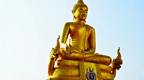 Golden buddha statue on the move Video stock 37118083