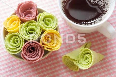 Golden crispy coconut roll,thai dessert. Stock Photos