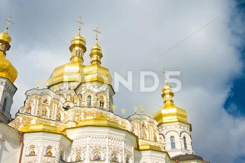 Golden cupola of orthodox church Stock Illustration
