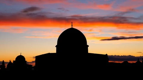 Golden Dome of the Rock at Dusk, Time Lapse of Temple Mount in Jerusalem Stock Footage 111415371