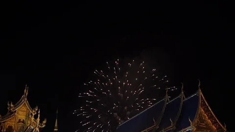 Golden fireworks. 8 스톡 동영상 104901604
