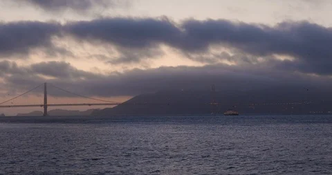 Golden Gate Bridge at dusk Stock-Footage 94593261