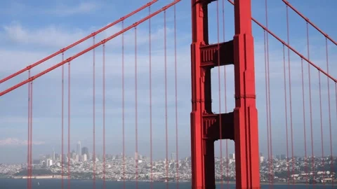 Golden Gate: Top-Down Suspension Tower Silhouette Vídeos de archivo 339269950