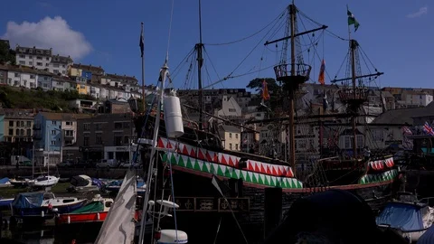 Golden hind Brixham Devon seaside resort and small harbour England UK 4K Vidéo 114324132