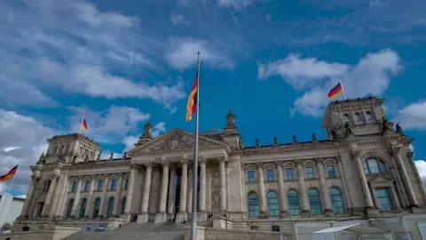 Golden Hour Hyperlapse Time Lapse of Reichstag Building, Berlin, Germany. Stock Footage 145790648