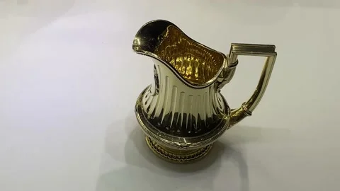 Golden jug Video stock 231102342