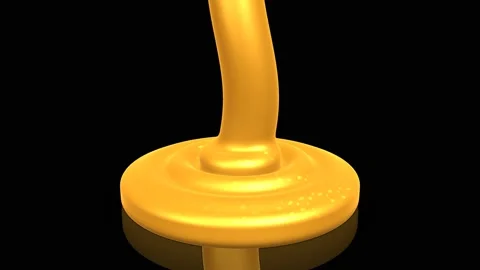 Golden liquid pouring into stacked circular discs on black background. 4K Vídeos de archivo 344577629