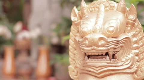 Golden Loin Statue Focus In/Out Stock Footage 42819341