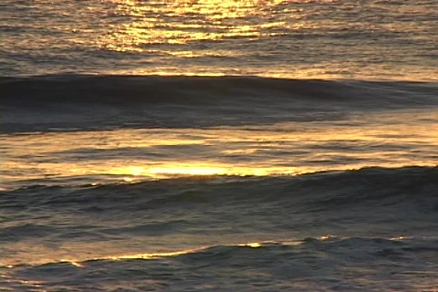 Golden Ocean waves 스톡 동영상 75329