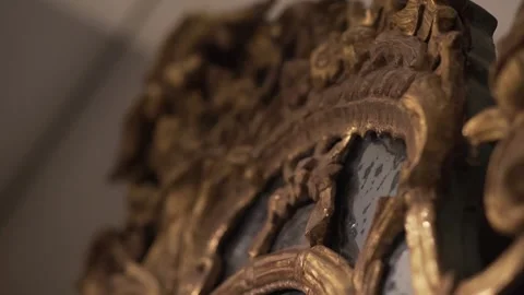 Golden Retro Mirror Frame Vidéo 144569053