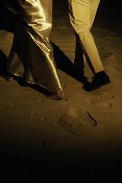 Golden Sands of Romance Фото