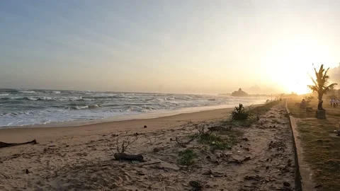 Golden sky sunset beach waves ocean Vídeos de archivo 205568192
