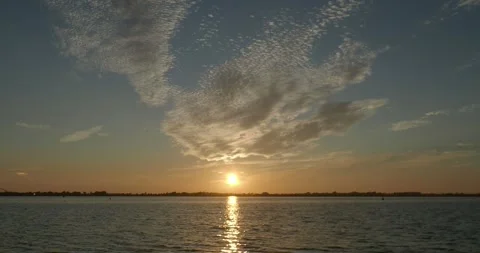 Golden summer sunset with clouds at Fehmarn coastline Video stock 286152301