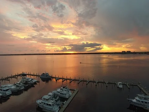 Golden sunset over Fort myers harbour Stock Footage