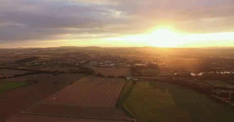Golden Sunset Over Patchwork Fields and Towns 스톡 동영상 84340532
