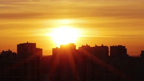 Golden sunset over a sity Vidéo 167347500
