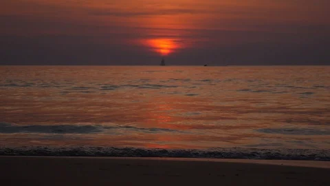 Golden Sunset With Waves On The Beach. 4k Stock Footage 108312819
