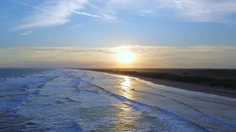 Golden Sunset Waves Rolling on Tranquil Ocean Horizon Stock Footage 315761738